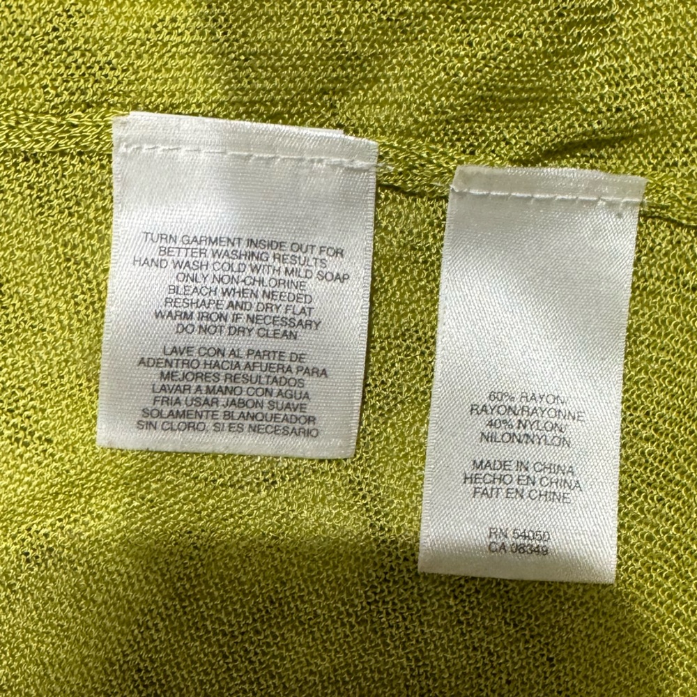 Jones New York pistachio Green Cardigan with Embellishments size S - fits M too - Picture 4 of 12